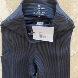 Bandier work out leggings. Never worn . Black ribbed